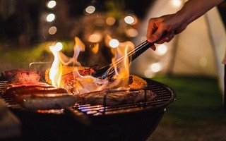Grillen sütésről készült kép látható.