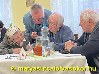 A résztvevő csapatoknak komoly irodalmi ismeretekkel kell rendelkezniük a kérdések megválaszolásához.