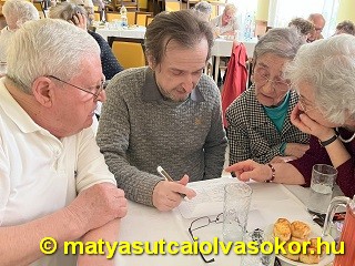 A résztvevő csapatoknak komoly irodalmi ismeretekkel kell rendelkezniük a kérdések megválaszolásához.