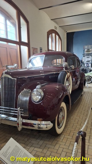 Egy limuzin az autó gyűjteményből.