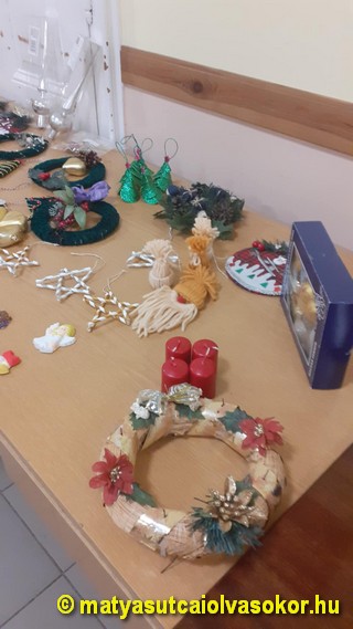 Elkészített díszek.