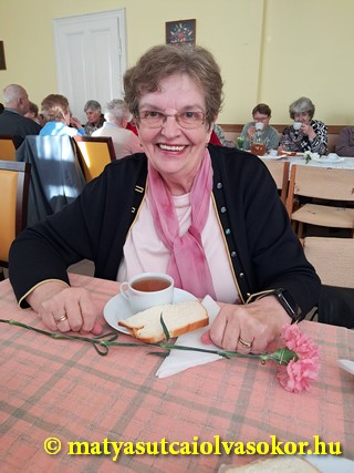 Az olvasókör terme a közgyűlésen résztvevő tagokkal.